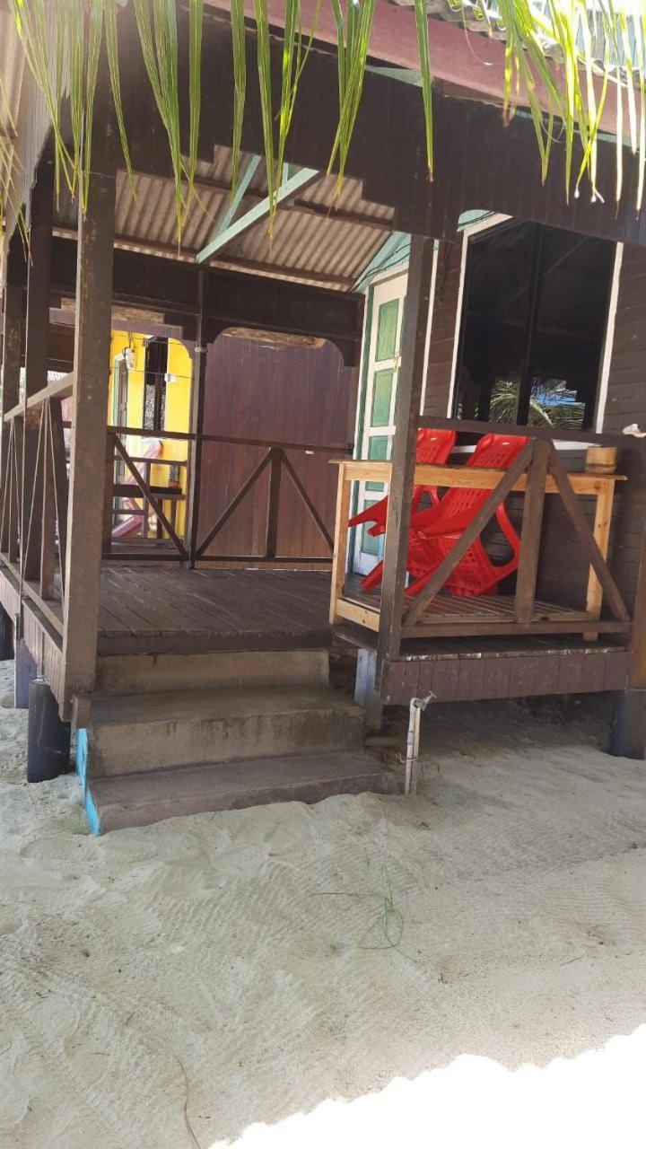 Rainbow Tioman Cottage Kampong Juara Экстерьер фото